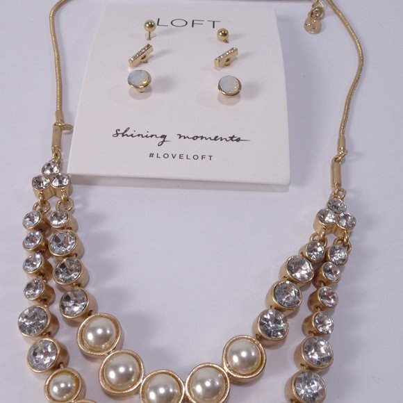 LIVE AUCTION SHOW APRIL 4, 2023 AT 4PM EST MULTI BRAND DESIGNERS START AT 5 USD - Picture 2 of 12